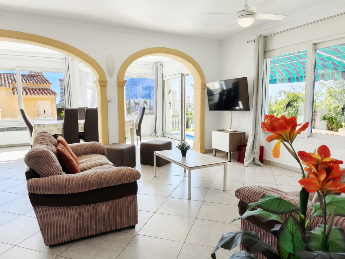 3-Bedroom Detached House in  Calpe | Sunny Casas - Costa ... - Image 14