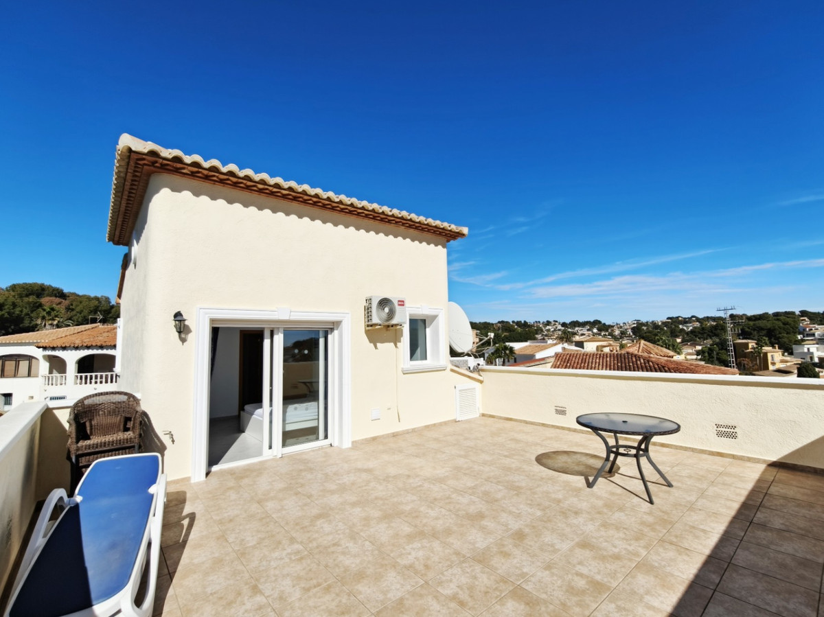 3-Bedroom Detached House in  Calpe | Sunny Casas - Costa ... - Image 25