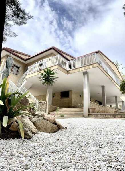 4-Bedroom Villa in Campoamor, Orihuela Costa