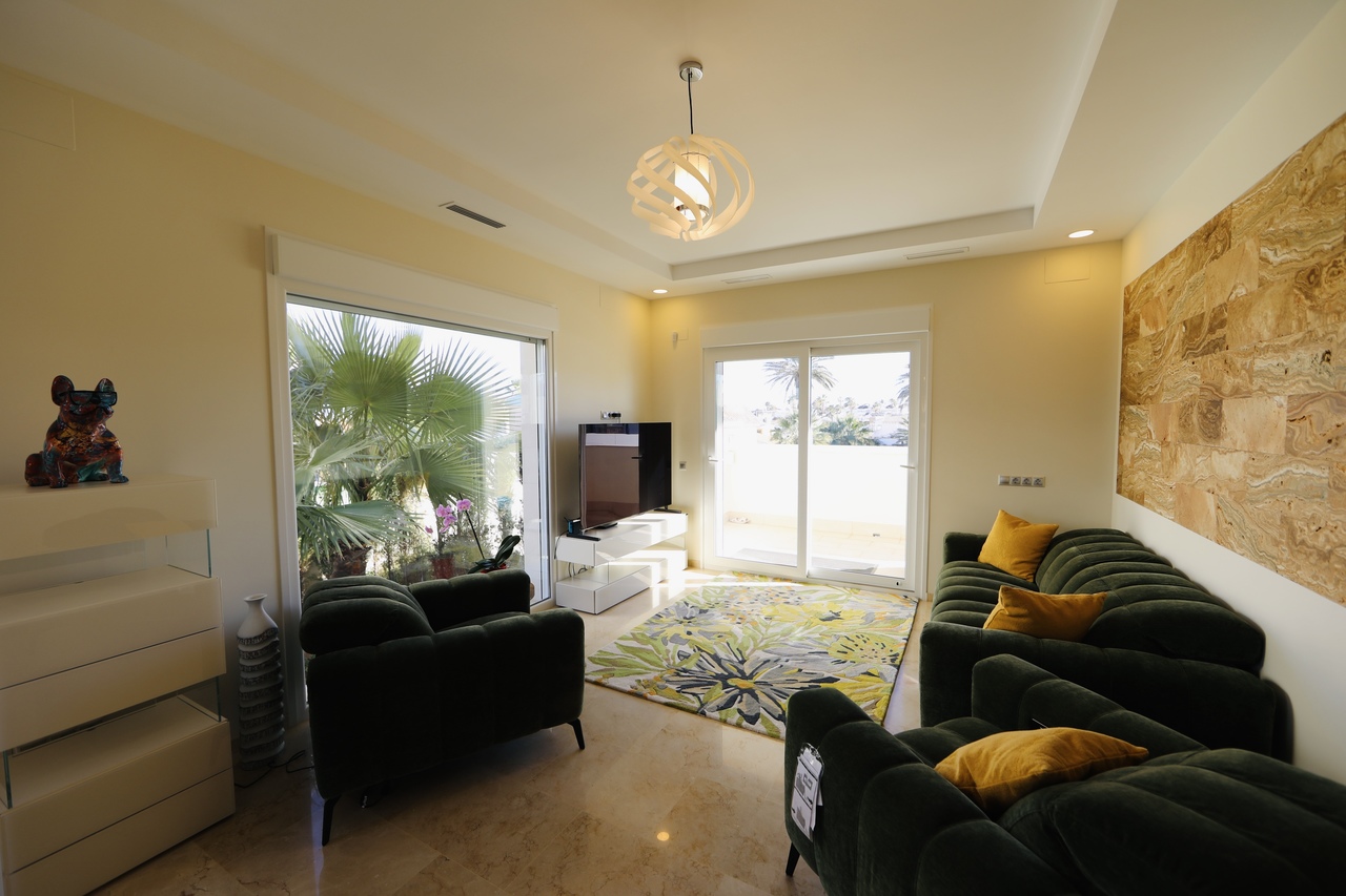 5-Bedroom Villa in La Zenia, Orihuela Costa - Image 12