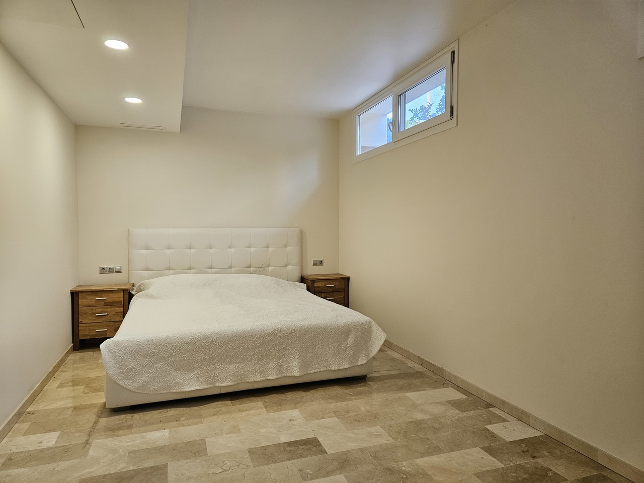 5-Bedroom Villa in La Zenia, Orihuela Costa - Image 21