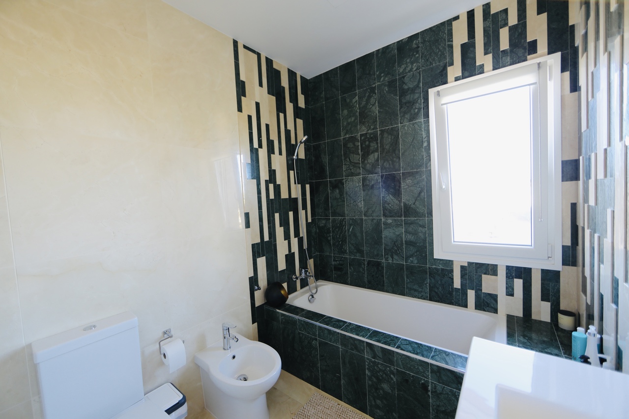5-Bedroom Villa in La Zenia, Orihuela Costa - Image 27