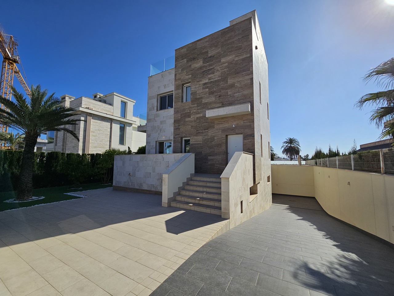 5-Bedroom Villa in La Zenia, Orihuela Costa - Image 33