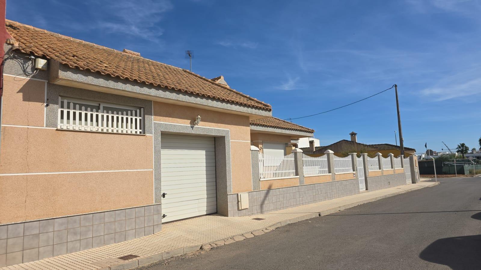 4-Bedroom Villa in Pilar de la Horadada - Image 6