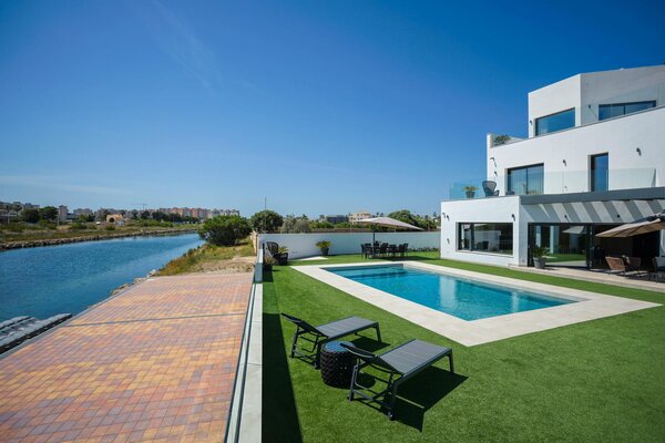 4-Zimmer Villa in Playa del Esparto-Veneziola, La Manga del Mar Menor