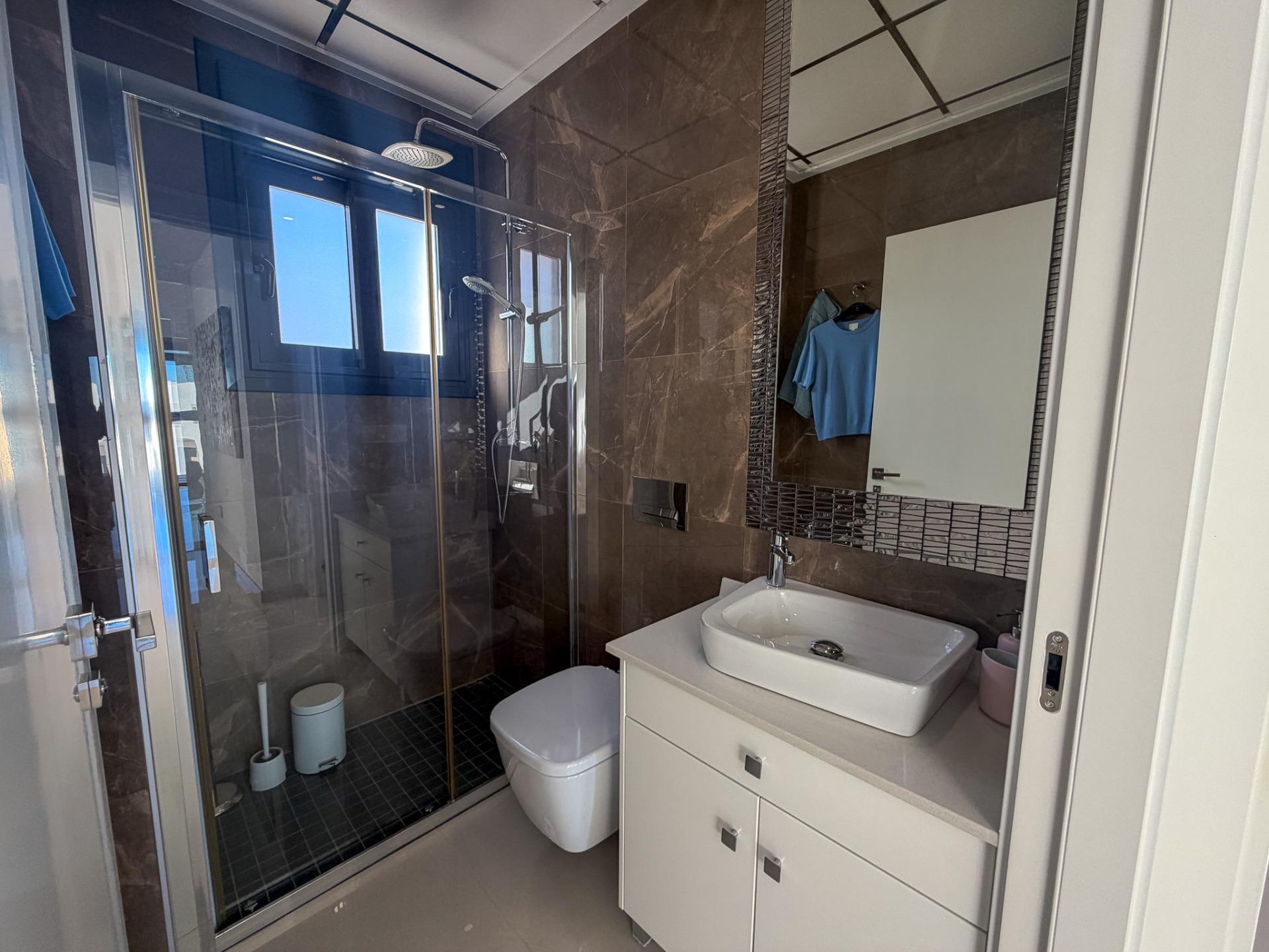 4-Bedroom Villa in San Miguel de Salinas - Image 23