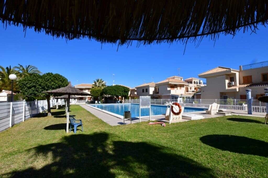 2-Bedroom Apartment in Playa Flamenca, Orihuela Costa - Image 14