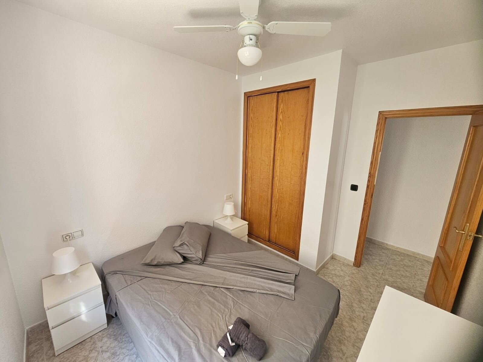 2-Bedroom Apartment in Playa Flamenca, Orihuela Costa - Image 7