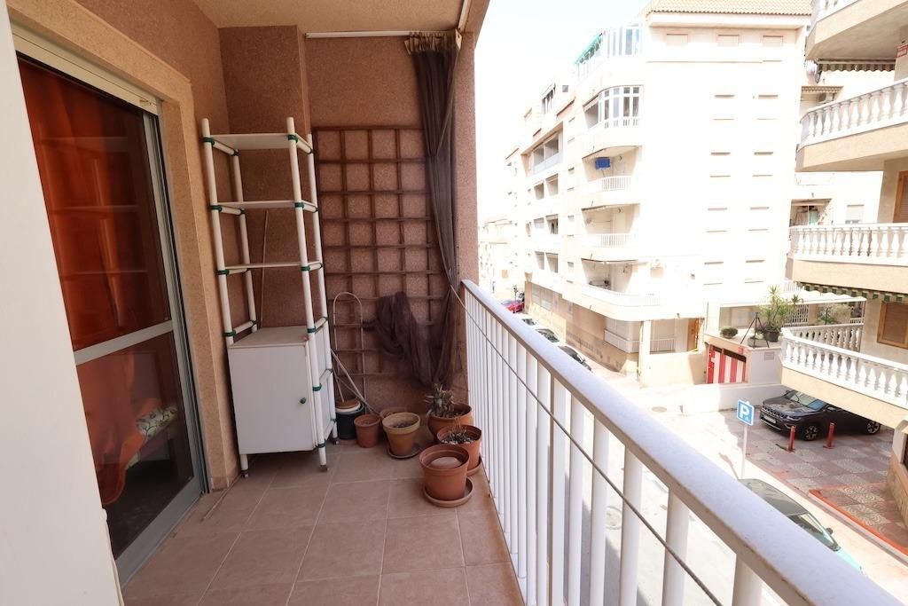 3-Bedroom Apartment in Acequion, Torrevieja - Image 13