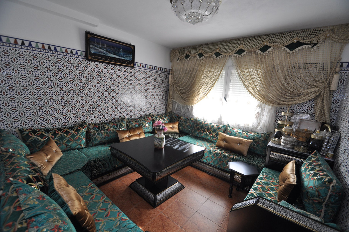 6-Bedroom Townhouse in  Pinoso | Sunny Casas - Costa Blan... - Image 16