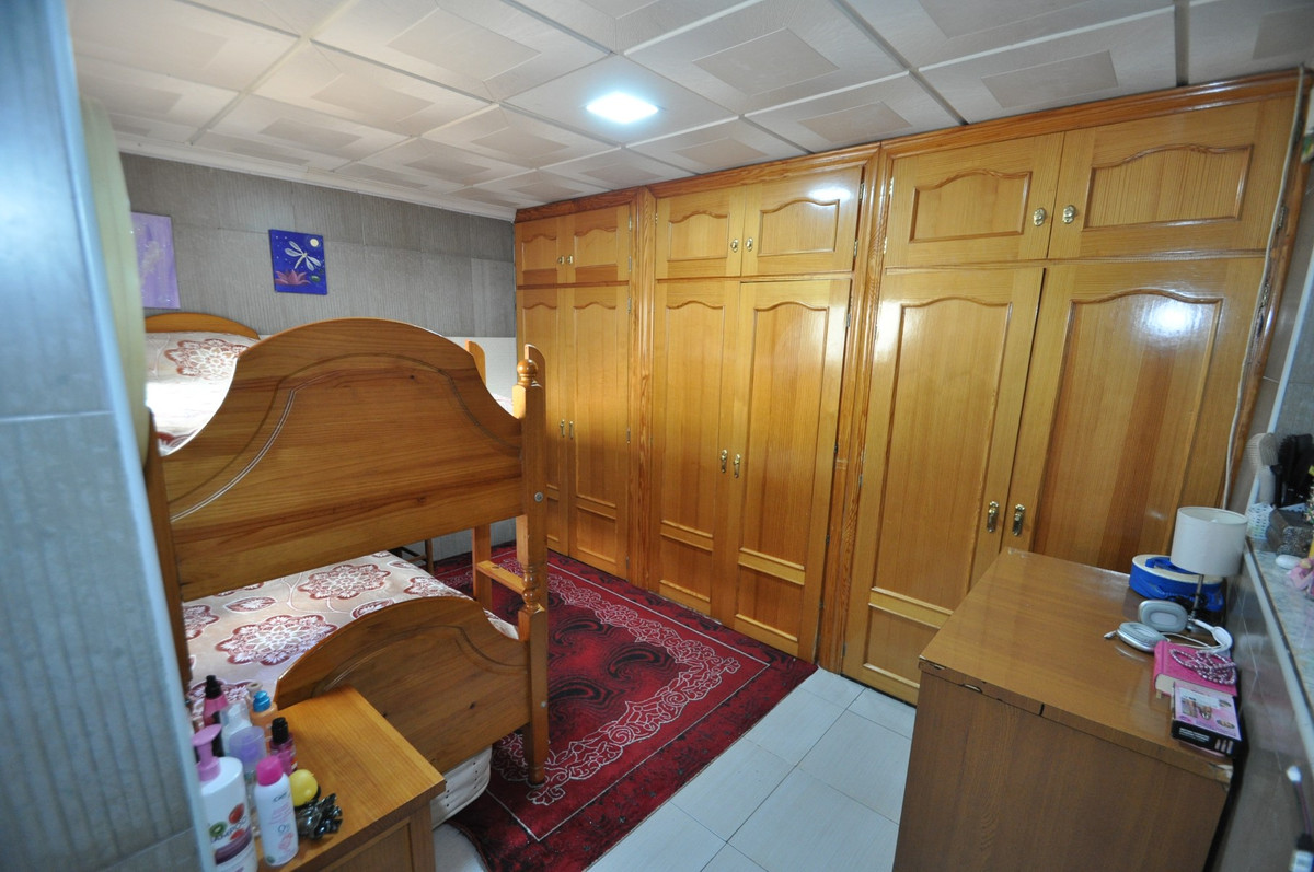 6-Bedroom Townhouse in  Pinoso | Sunny Casas - Costa Blan... - Image 8