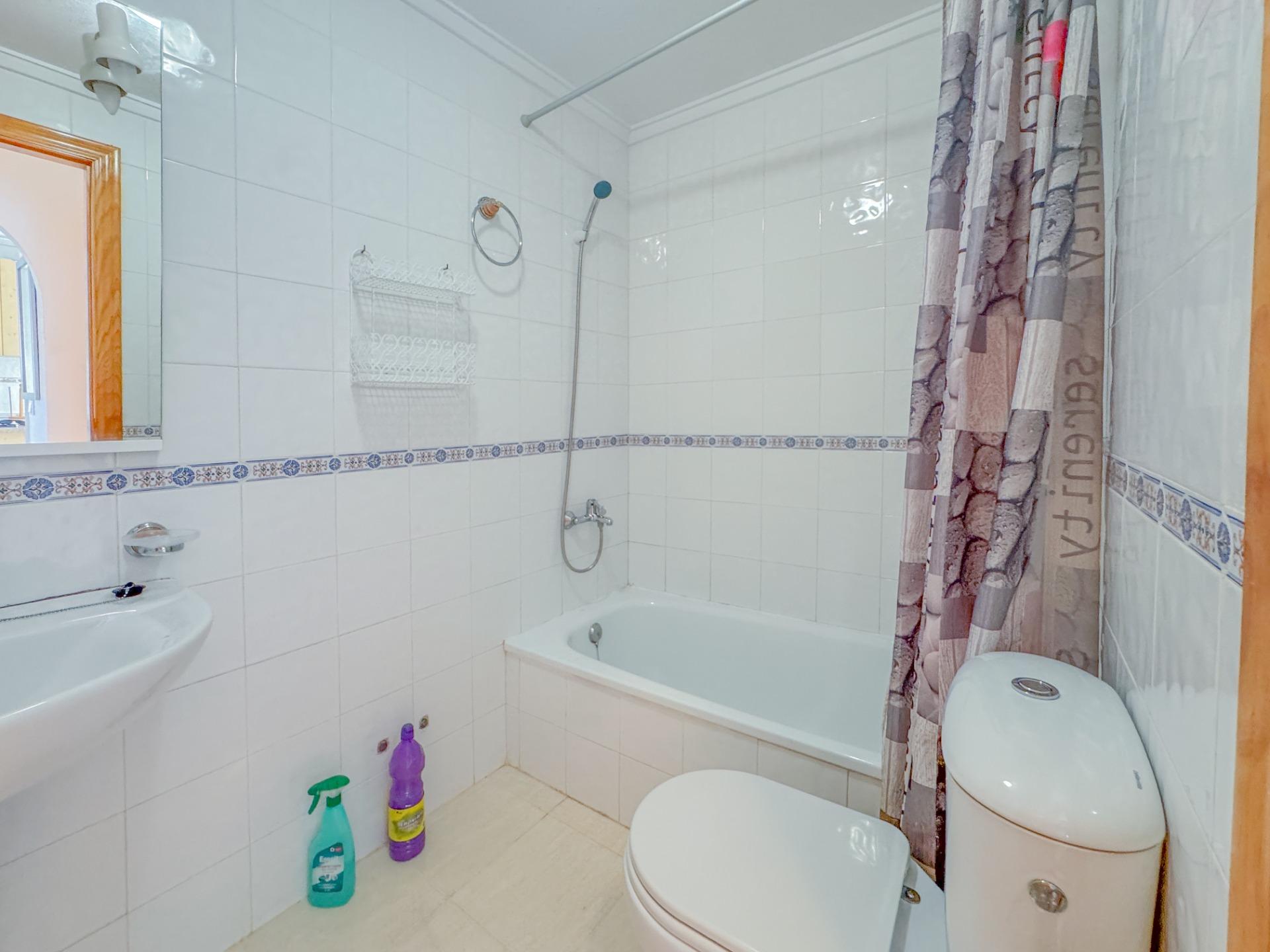 2-Bedroom Ground Floor Apartment in Villamartín-las Filipinas, Orihuela Costa - Image 15