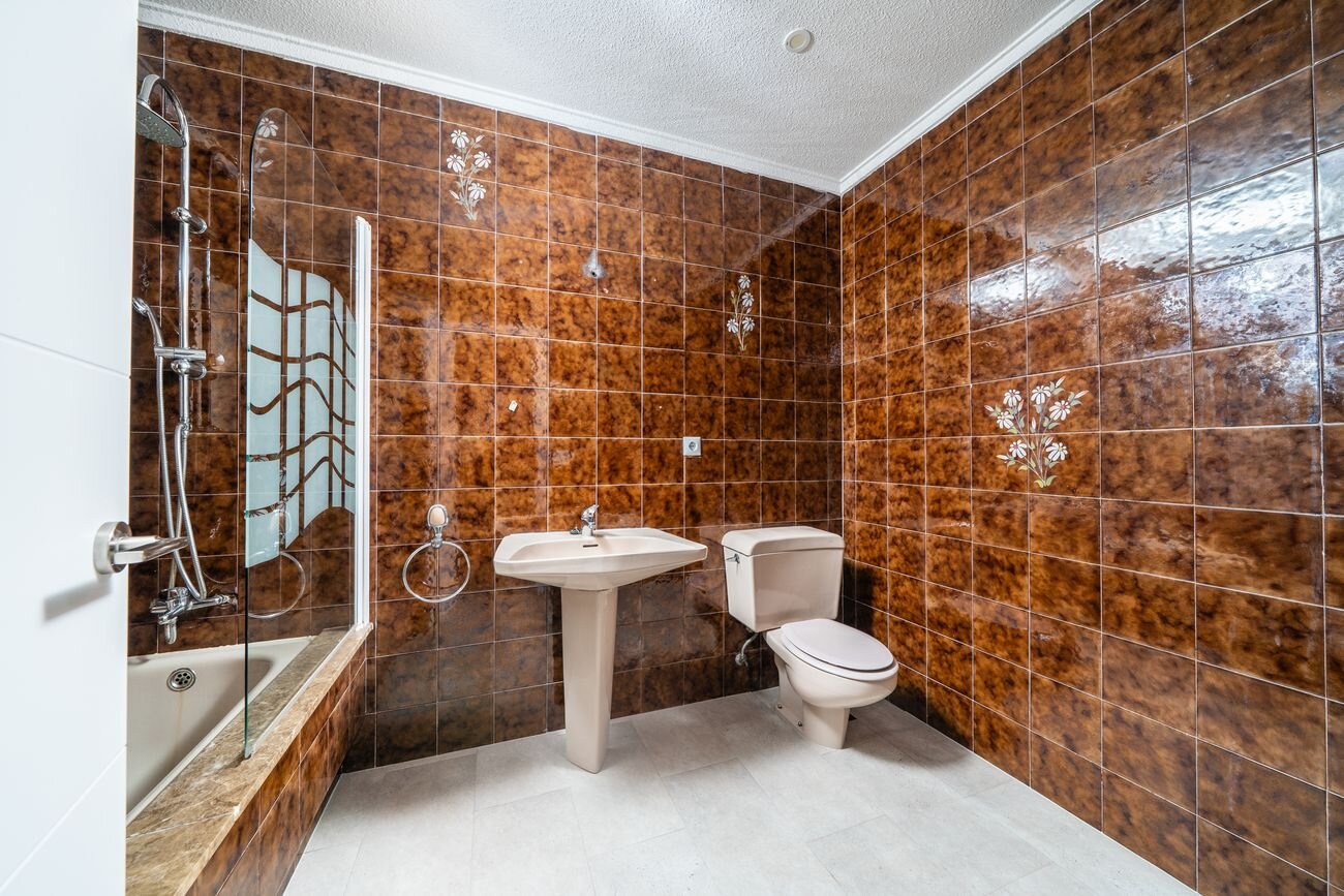 5-Bedroom Villa in La Siesta, Torrevieja - Image 43