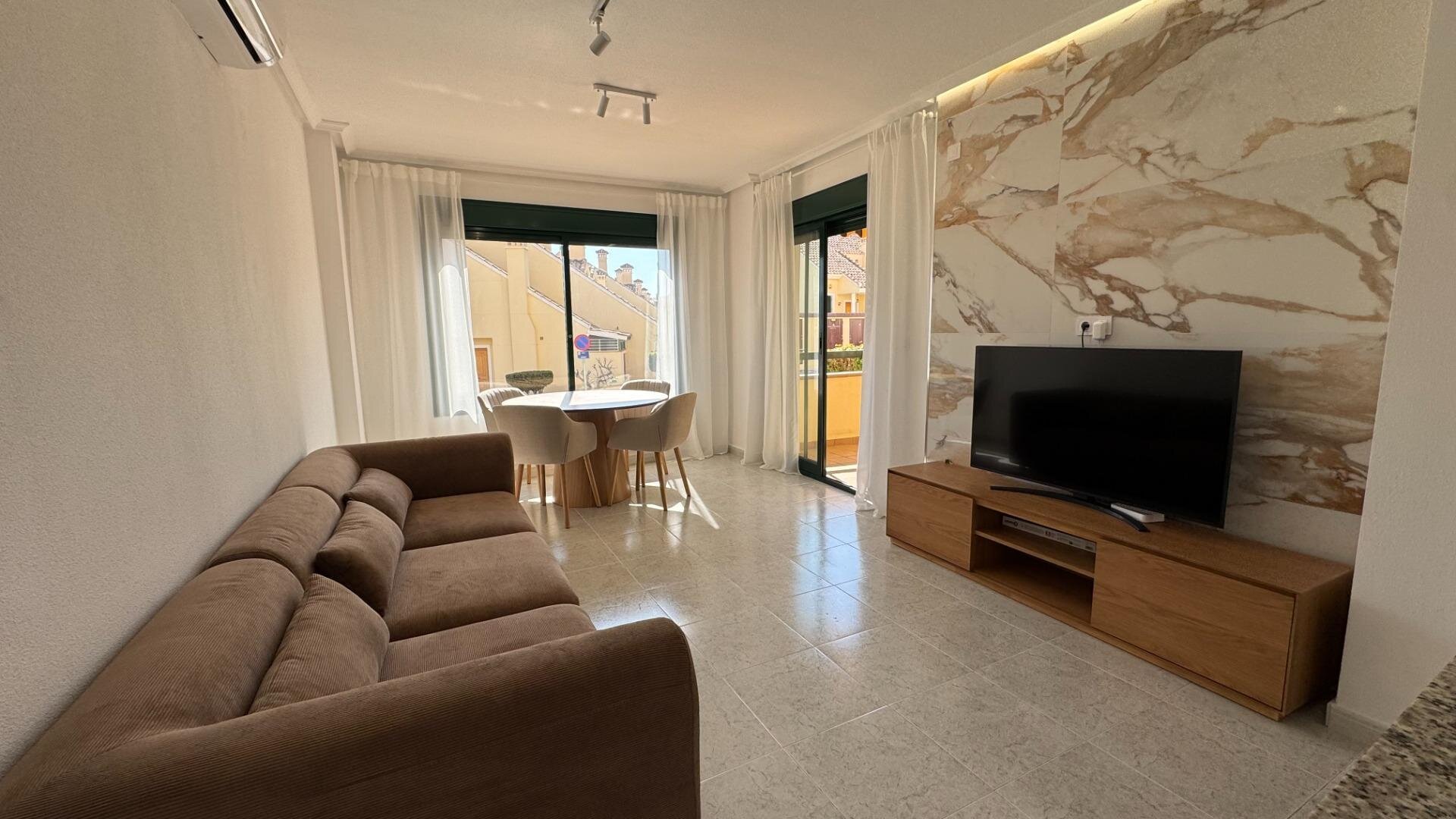 2-Bedroom Apartment in Villamartín-las Filipinas, Orihuela Costa - Image 1