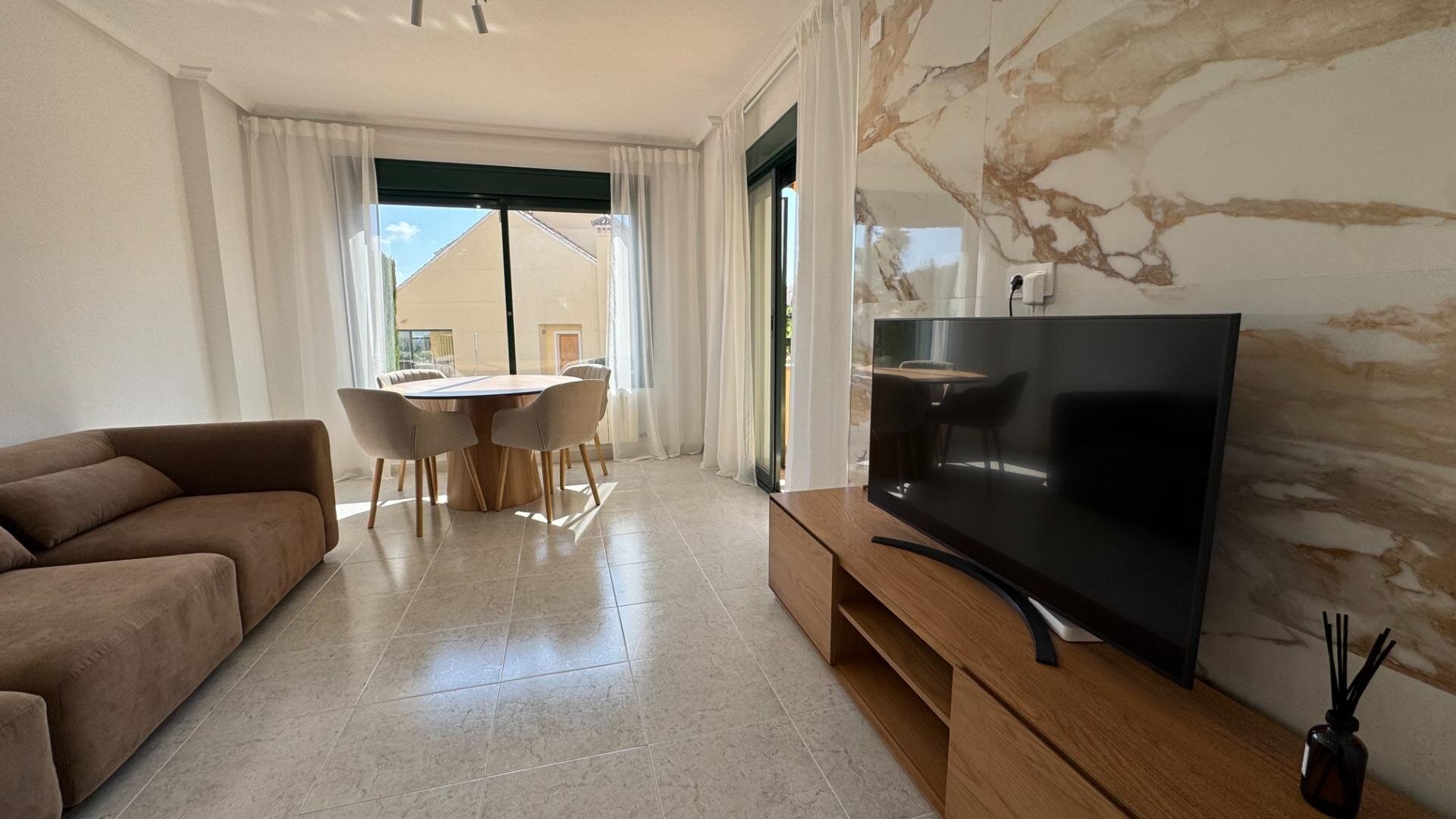 2-Bedroom Apartment in Villamartín-las Filipinas, Orihuela Costa - Image 12