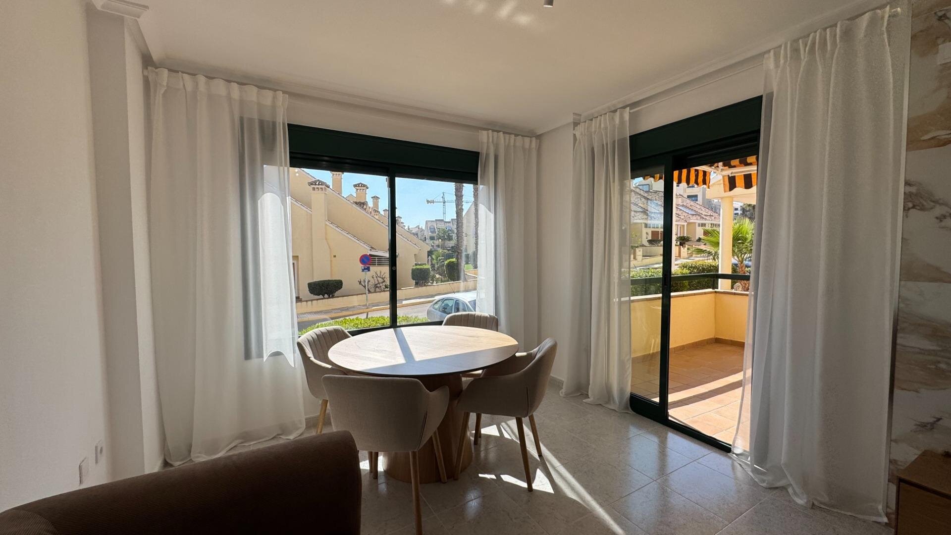 2-Bedroom Apartment in Villamartín-las Filipinas, Orihuela Costa - Image 22