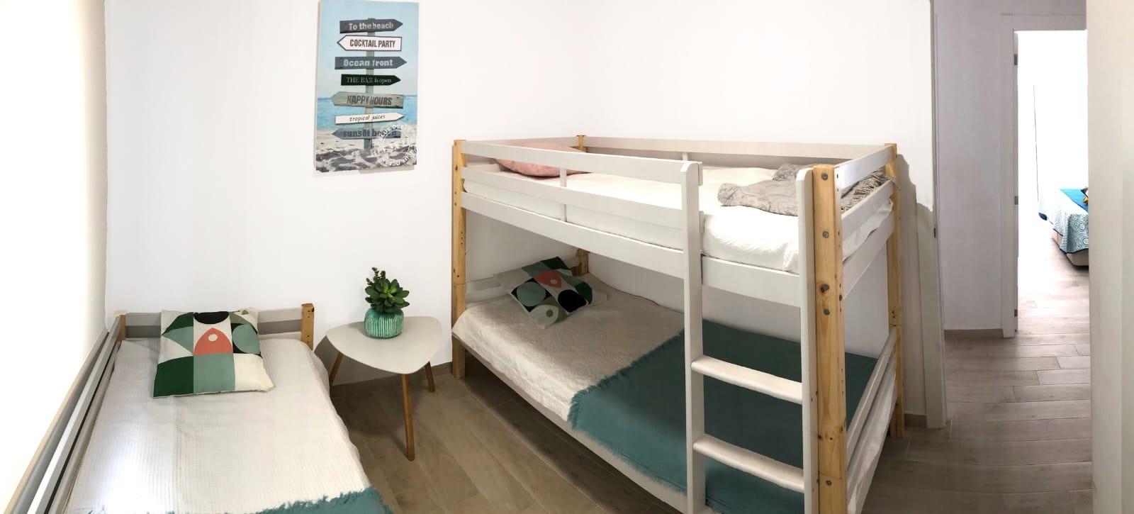 2-Bedroom Apartment in Pueblo, Guardamar del Segura - Image 7