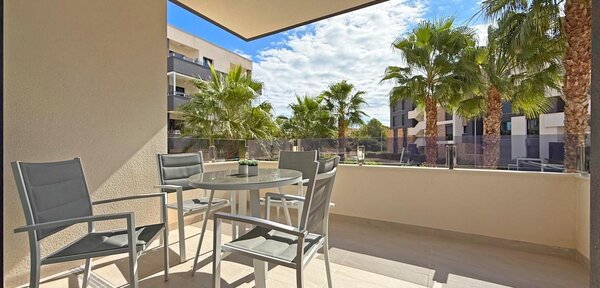 2-Bedroom Apartment in Orihuela Costa