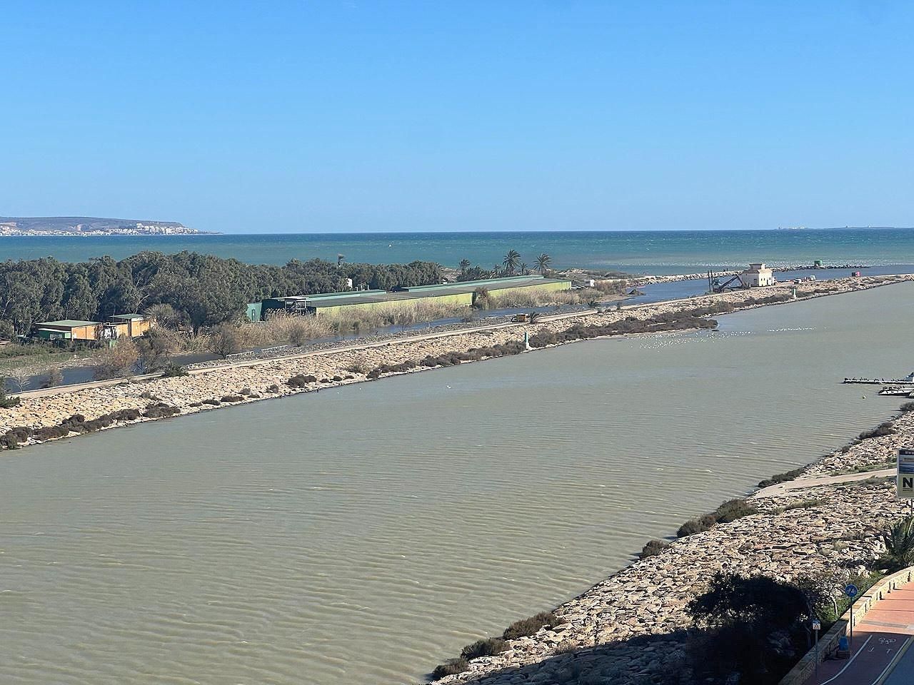 Penthouse de luxe de 2 Chambres à Puerto Deportivo, Guardamar del Segura - Image 17