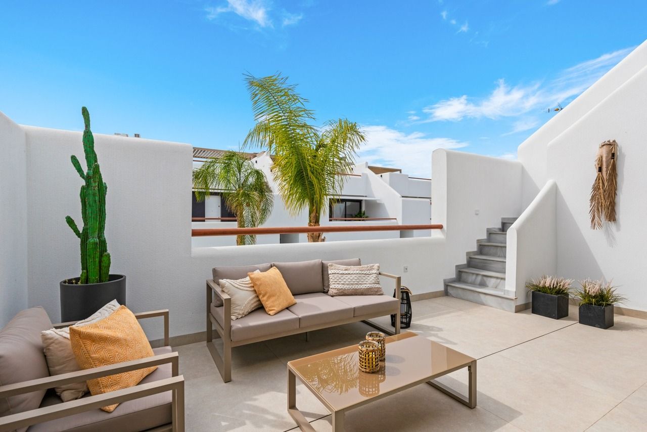 2-Bedroom Apartment in Centro, San Javier - Image 2