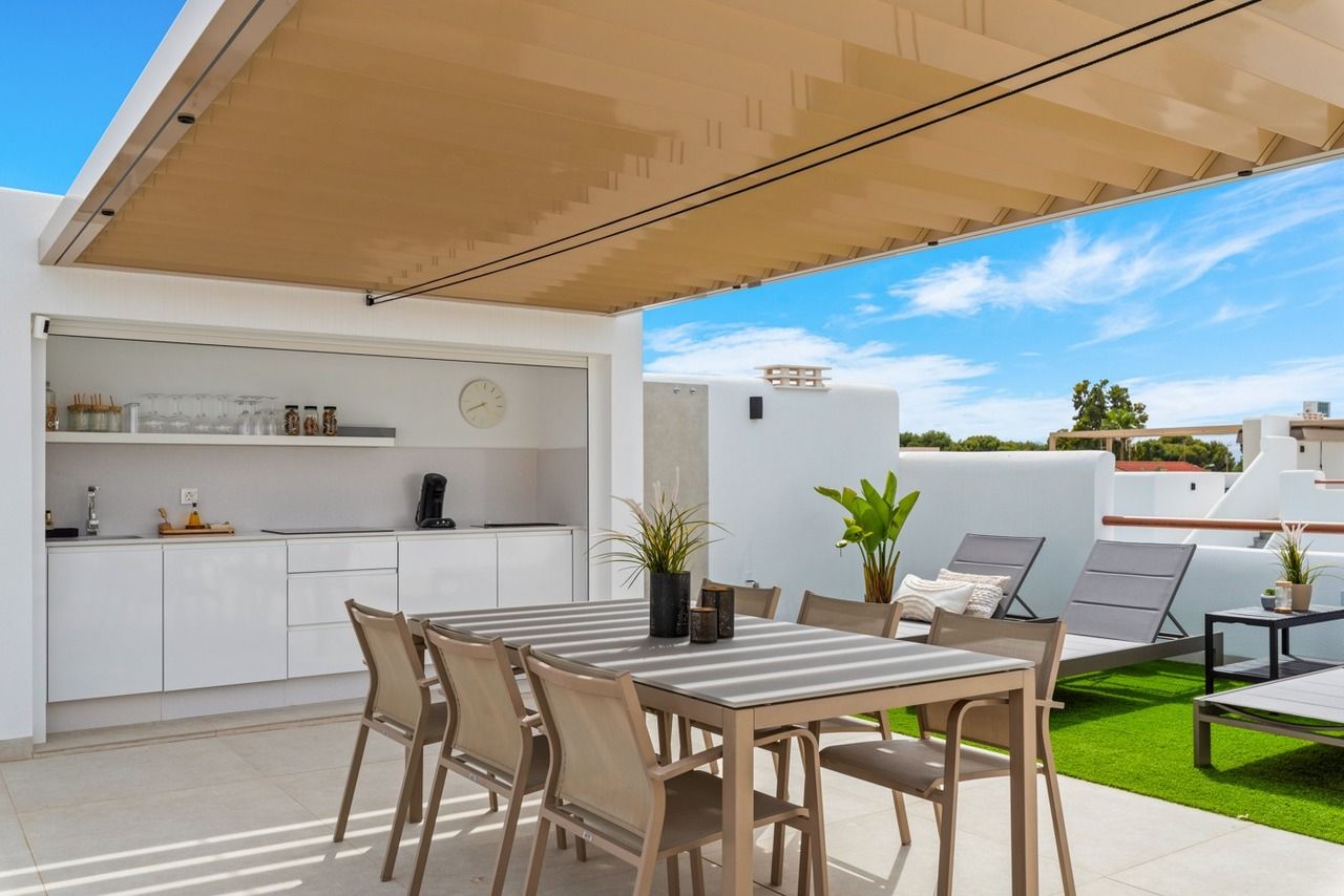 2-Bedroom Apartment in Centro, San Javier - Image 3