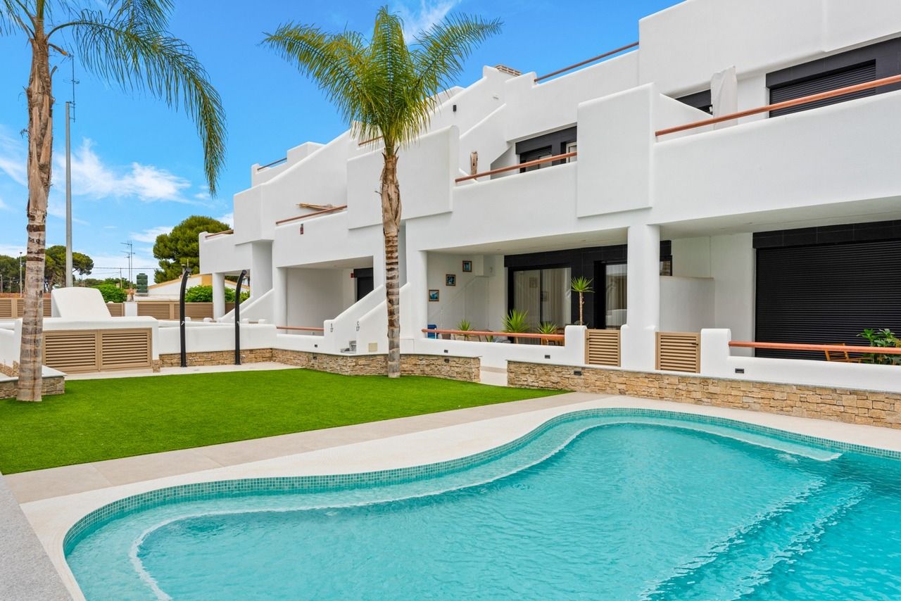 2-Bedroom Apartment in Centro, San Javier - Image 37