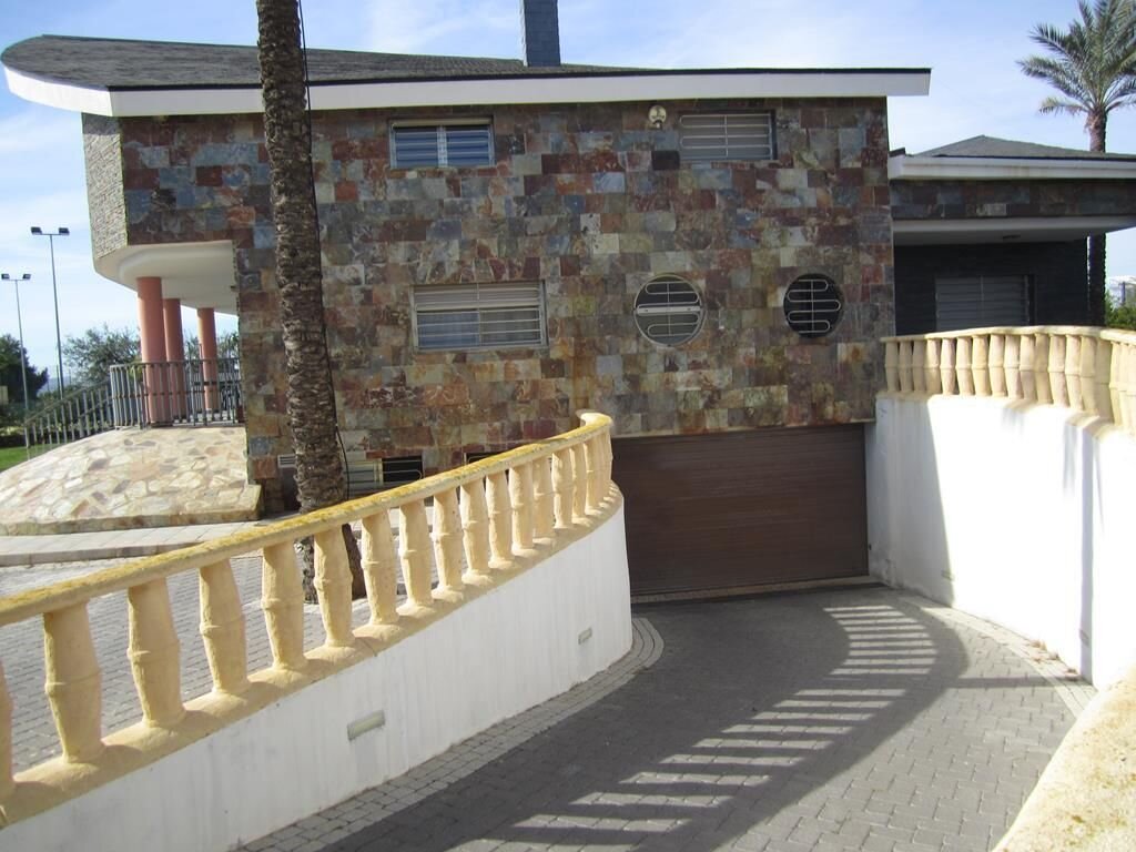 Villa met 5 Slaapkamers in Costa Blanca Sur, Los Montesinos - Image 6