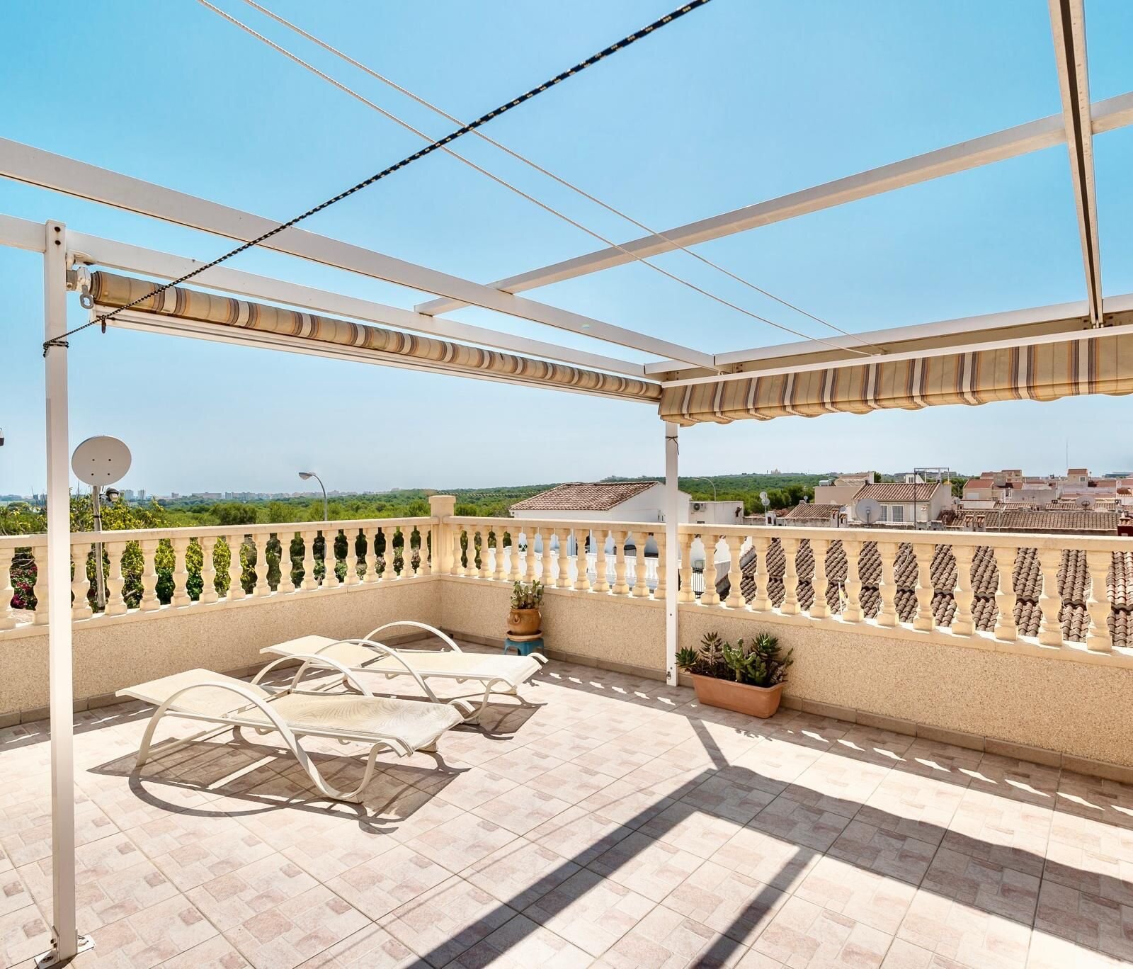 3-Bedroom House in La Siesta - El Salado - Torreta, Torrevieja - Image 13