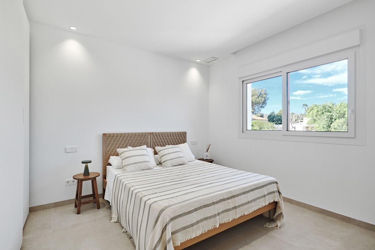 3-Bedroom Villa in Lomas de Cabo Roig, Orihuela Costa - Image 17