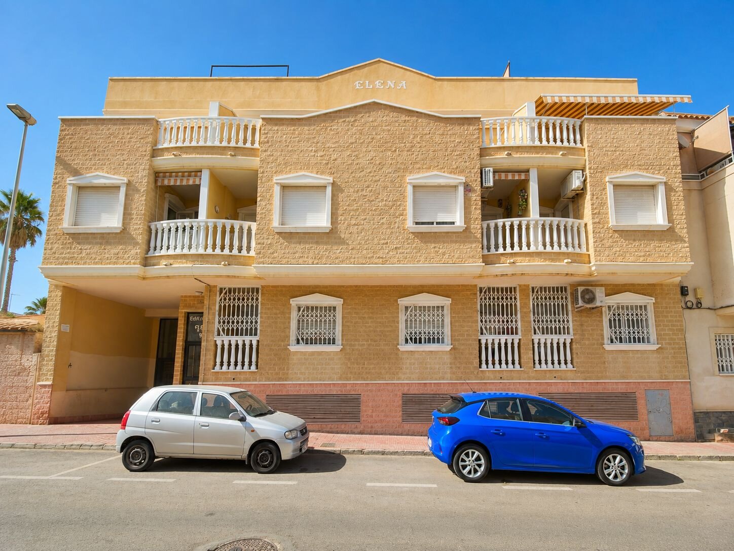 2-Bedroom Apartment in Estacion de Autobuses, Torrevieja - Image 1