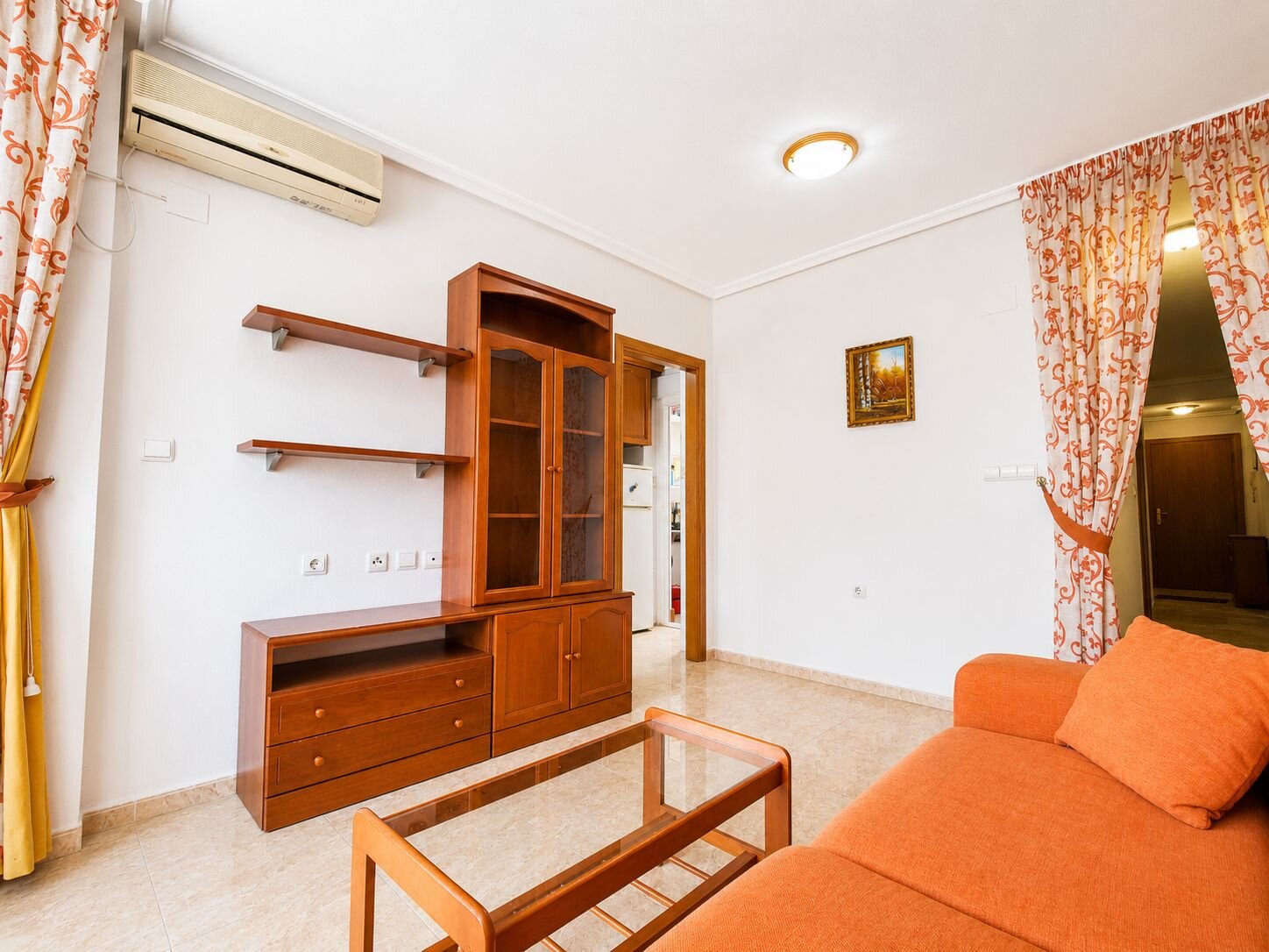 2-Bedroom Apartment in Estacion de Autobuses, Torrevieja - Image 10