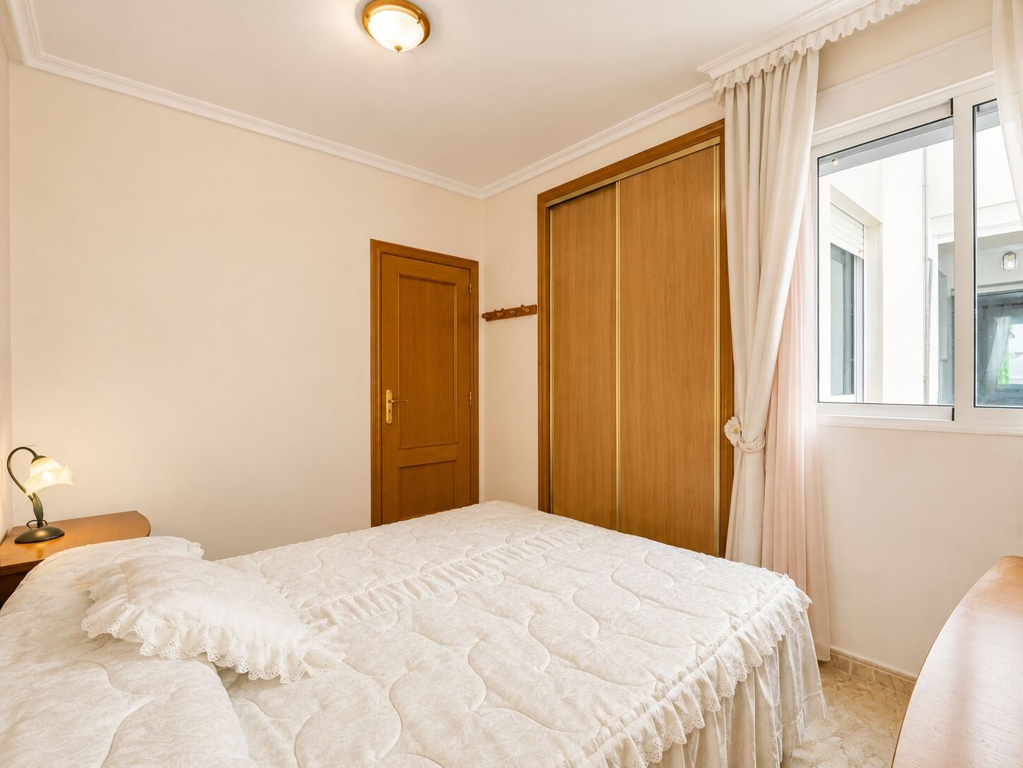2-Bedroom Apartment in Estacion de Autobuses, Torrevieja - Image 30