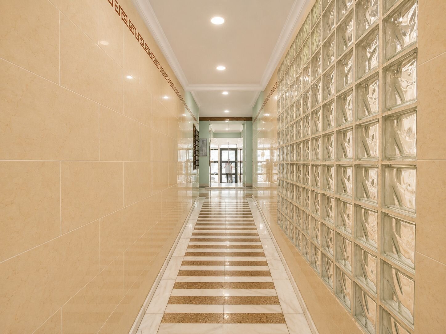 2-Bedroom Apartment in Estacion de Autobuses, Torrevieja - Image 34