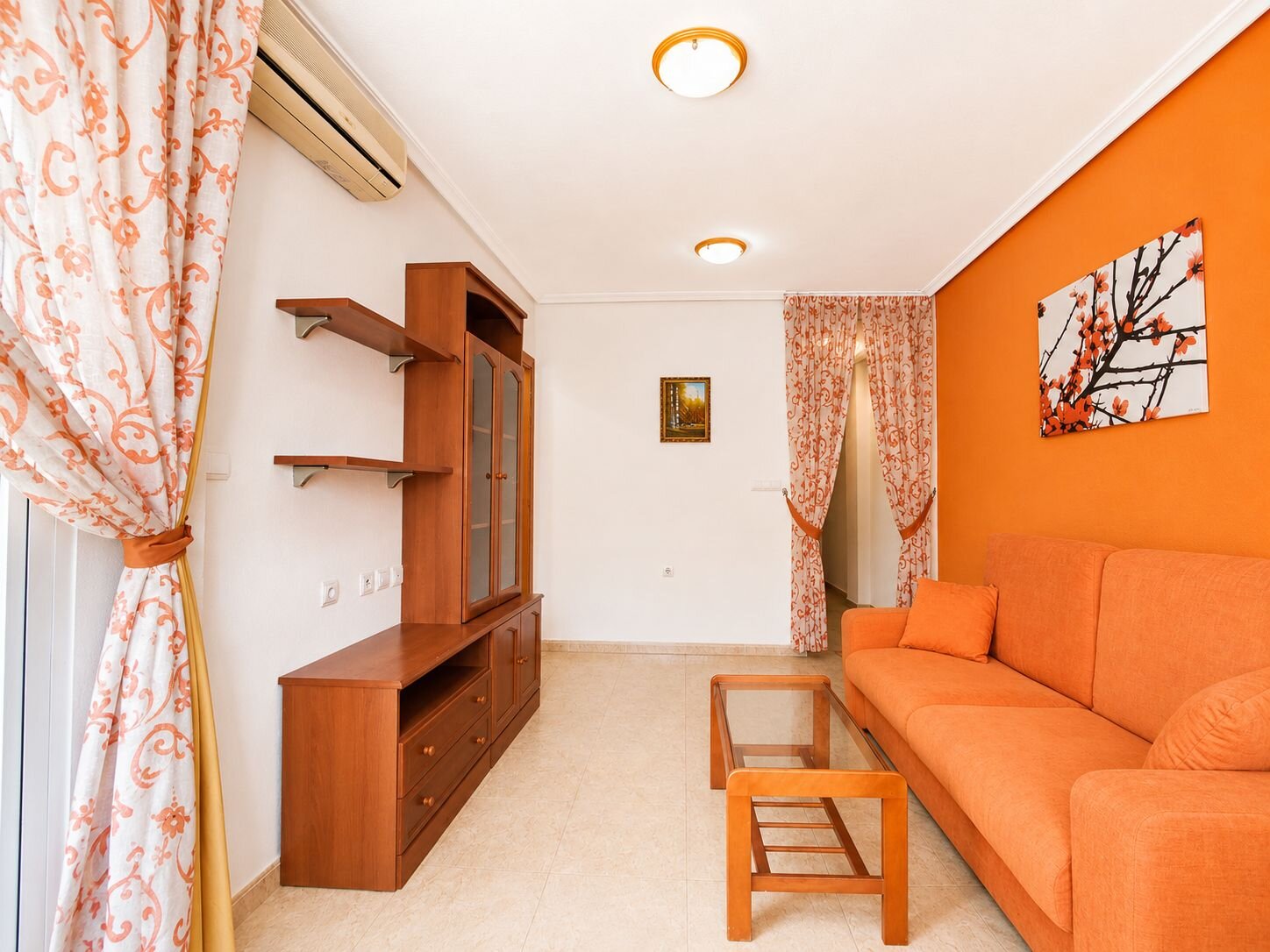 2-Bedroom Apartment in Estacion de Autobuses, Torrevieja - Image 9