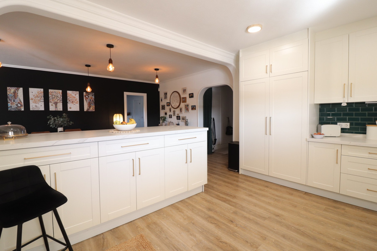 3-Bedroom Detached House in  Rojales | Sunny Casas - Cost... - Image 11