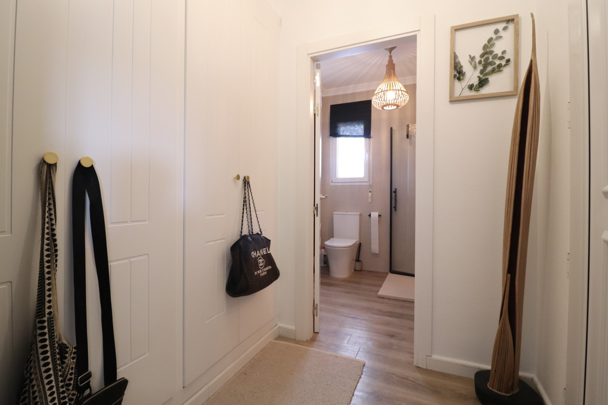 3-Bedroom Detached House in  Rojales | Sunny Casas - Cost... - Image 16