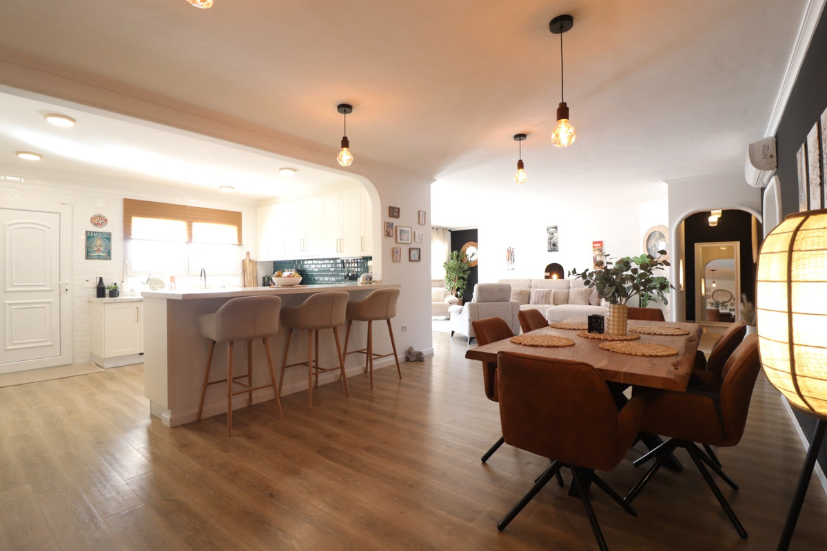 3-Bedroom Detached House in  Rojales | Sunny Casas - Cost... - Image 7