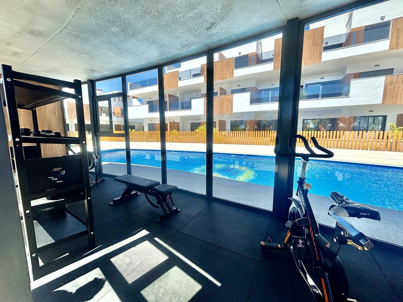 2-Bedroom Apartment in Zona Pueblo, Pilar de la Horadada - Image 45