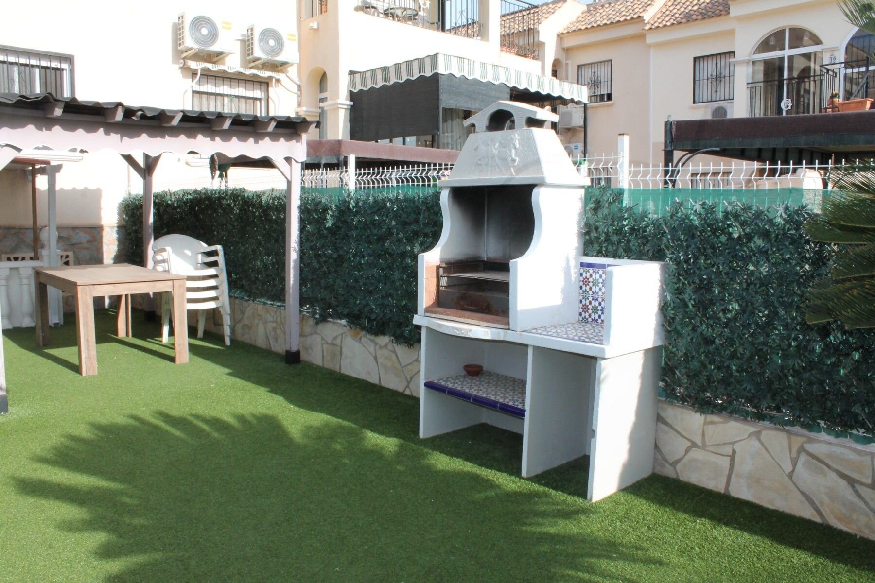 2-Bedroom Apartment in Playa Flamenca, Orihuela Costa - Image 2