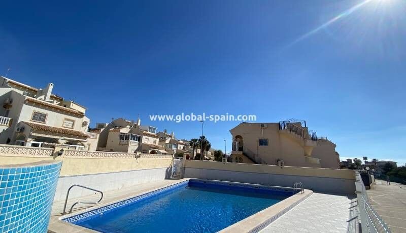 2-Bedroom Apartment in Playa Flamenca, Orihuela Costa - Image 34