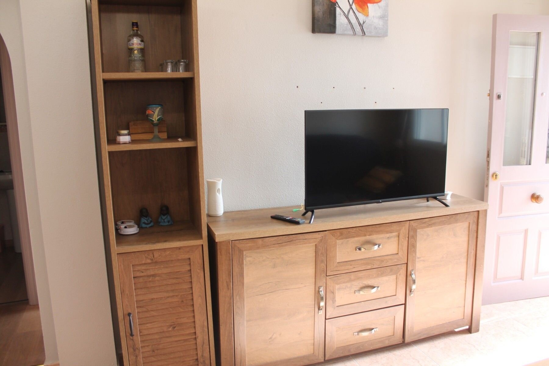 2-Bedroom Apartment in Playa Flamenca, Orihuela Costa - Image 6