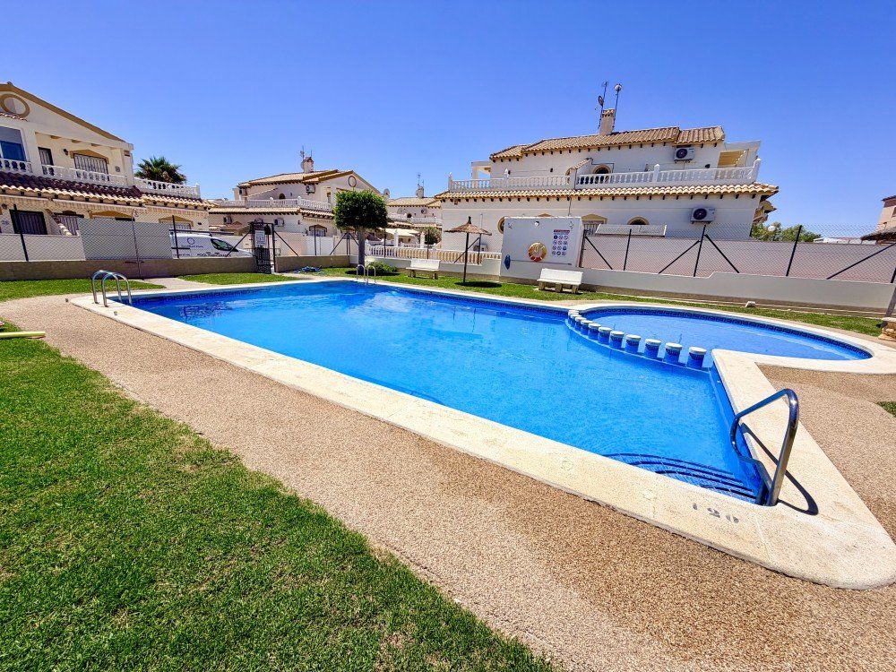 Maison de 3 Chambres à Los Balcones - Los Altos del Edén, Torrevieja - Image 23
