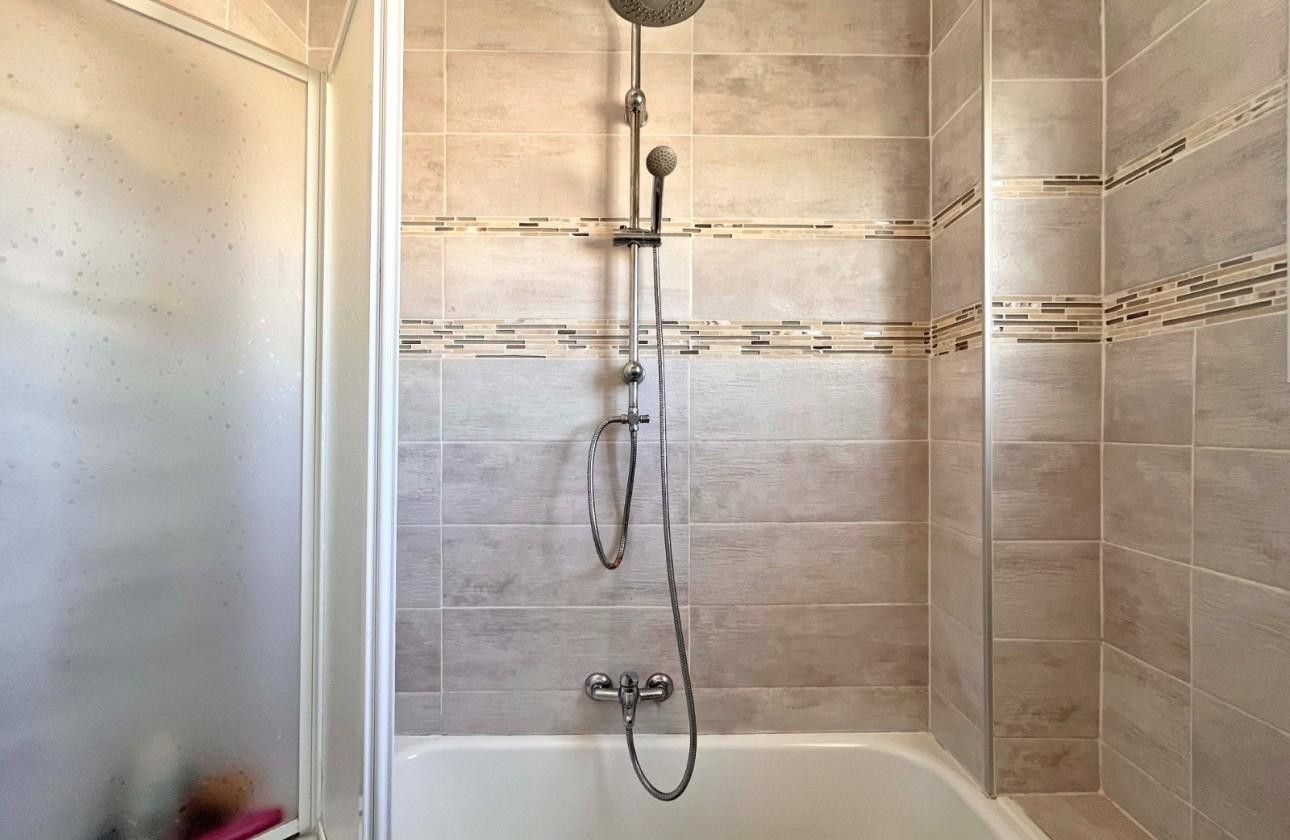 Villa met 4 Slaapkamers in La Zenia, Orihuela Costa - Image 17