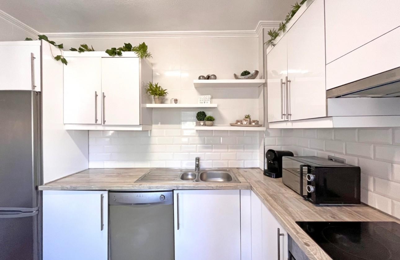 Villa met 4 Slaapkamers in La Zenia, Orihuela Costa - Image 25