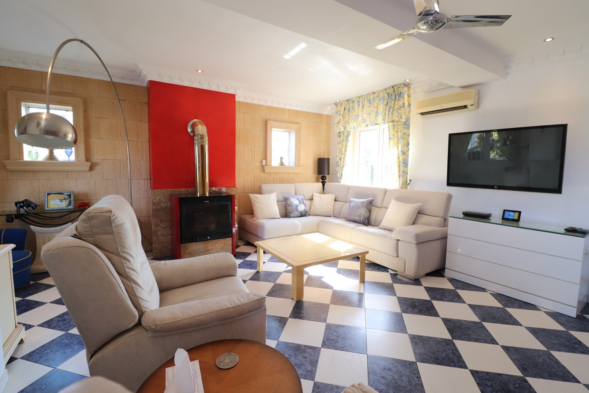 3-Bedroom Detached House in Algorfa | Sunny Casas - Cost... - Image 11