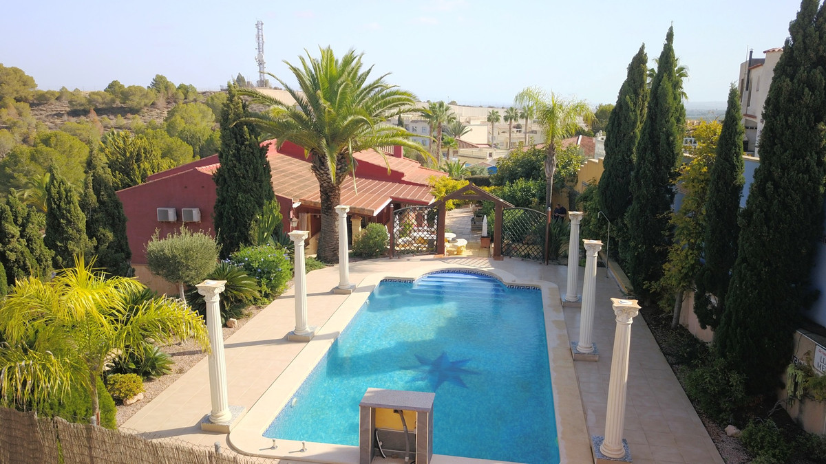 3-Bedroom Detached House in Algorfa | Sunny Casas - Cost... - Image 2