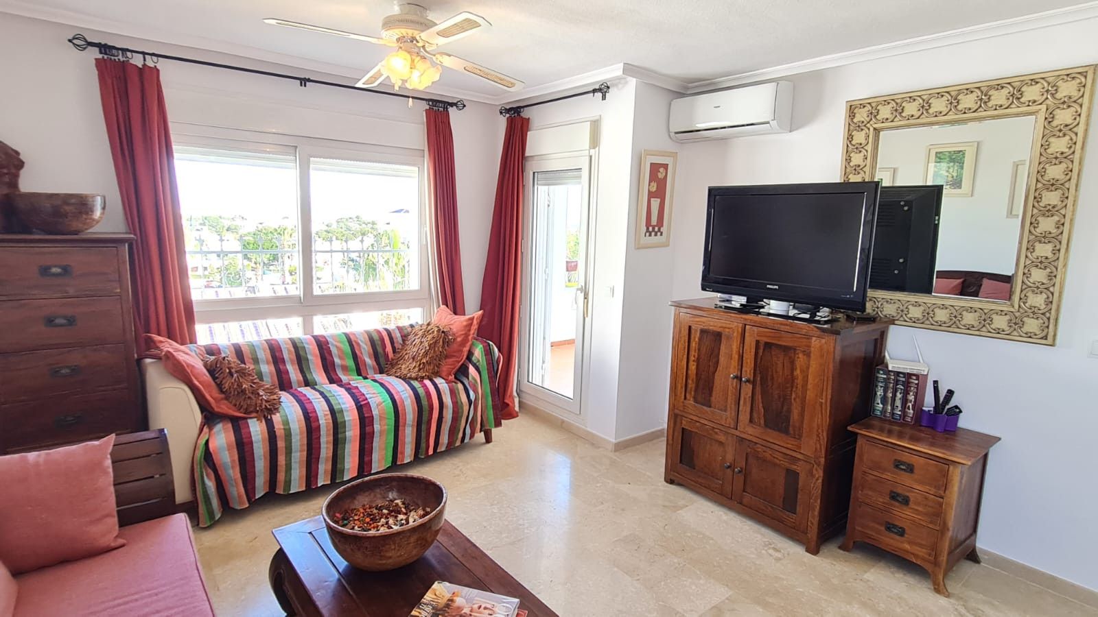 2-Bedroom Apartment in Las Filipinas, Orihuela Costa - Image 12