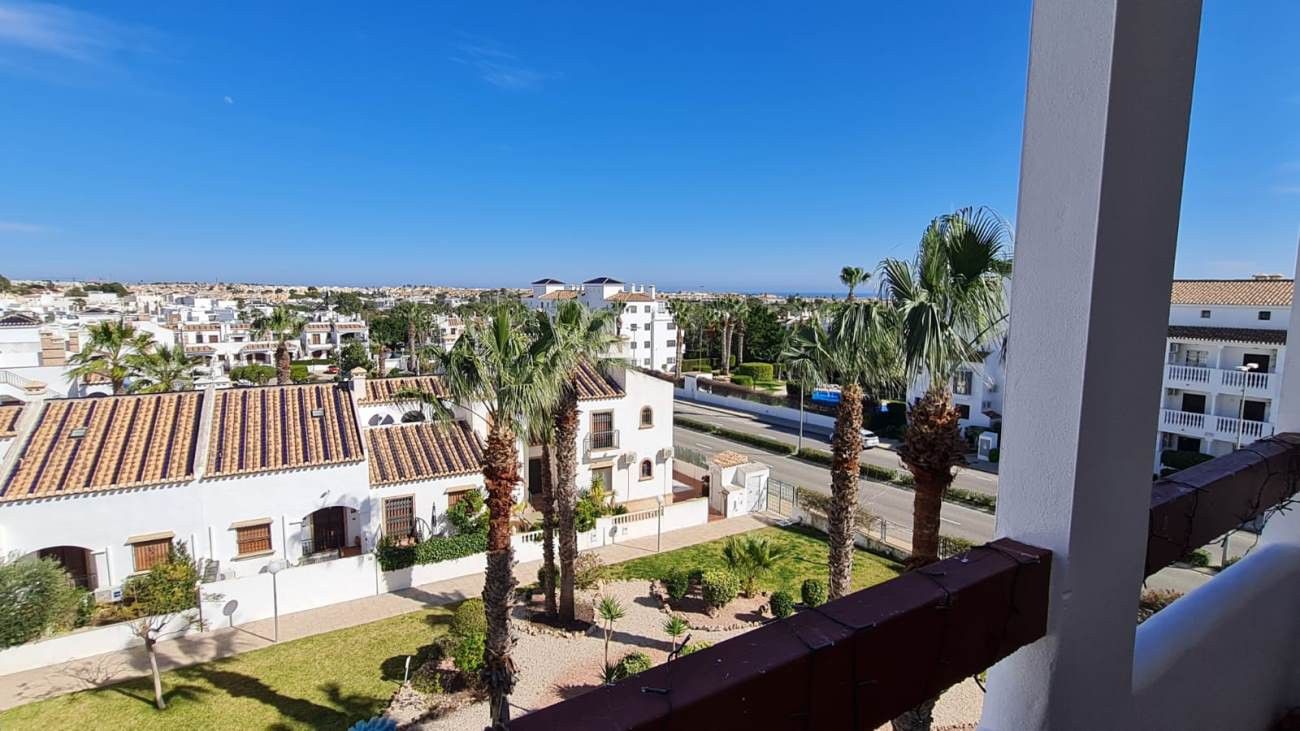 2-Bedroom Apartment in Las Filipinas, Orihuela Costa - Image 24