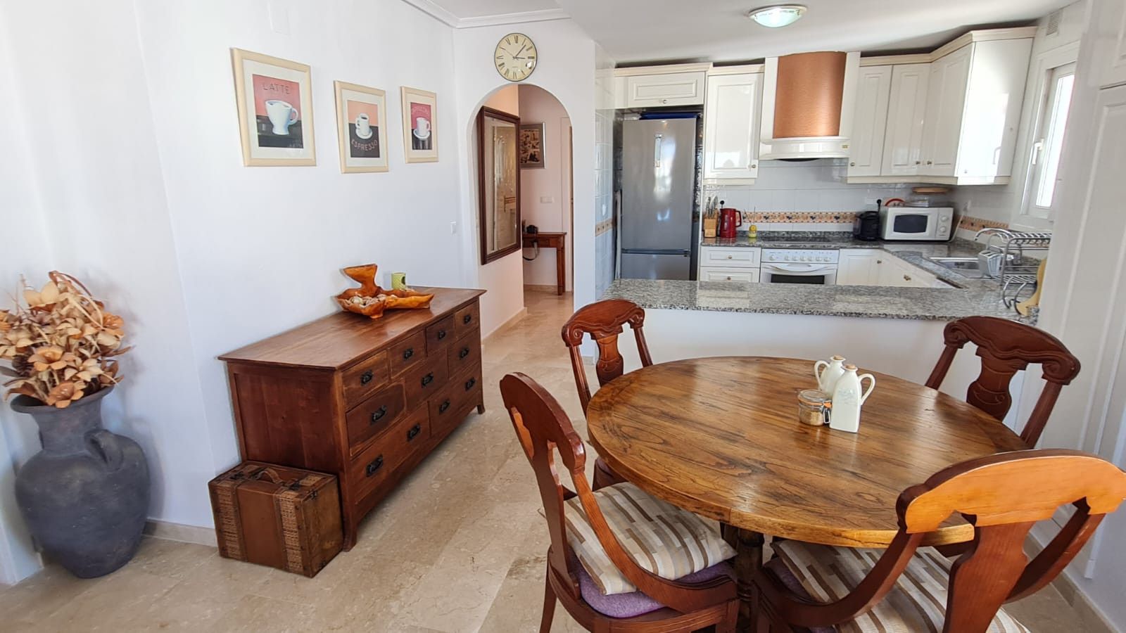 2-Bedroom Apartment in Las Filipinas, Orihuela Costa - Image 4