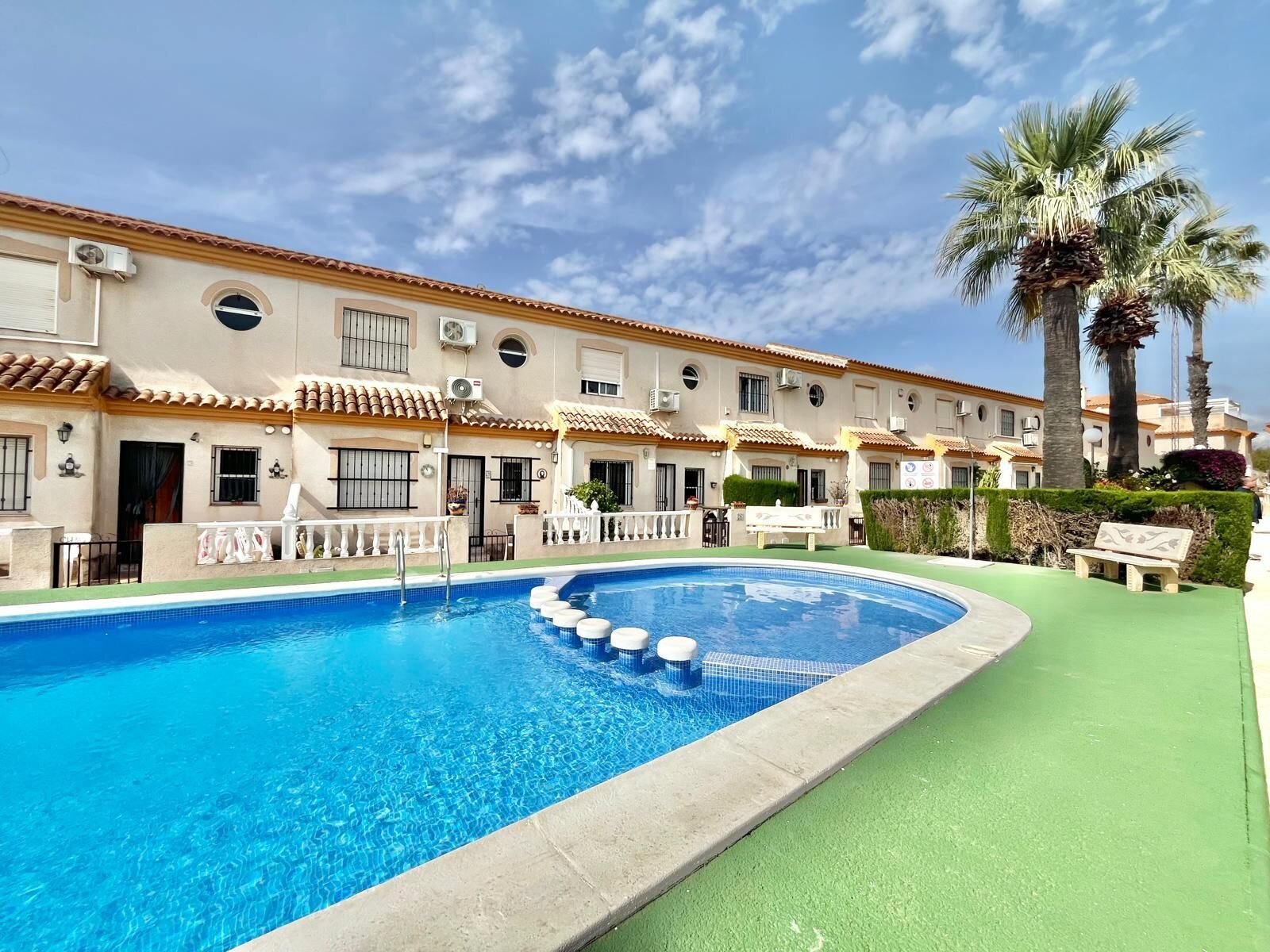 3-Bedroom Apartment in Playa Flamenca, Orihuela Costa - Image 29